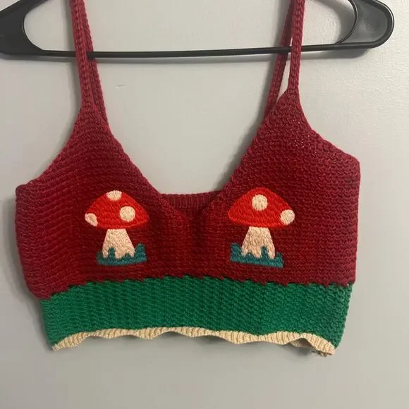 Women's crochet mushroom pattern cami size medium - Picture 1 of 3